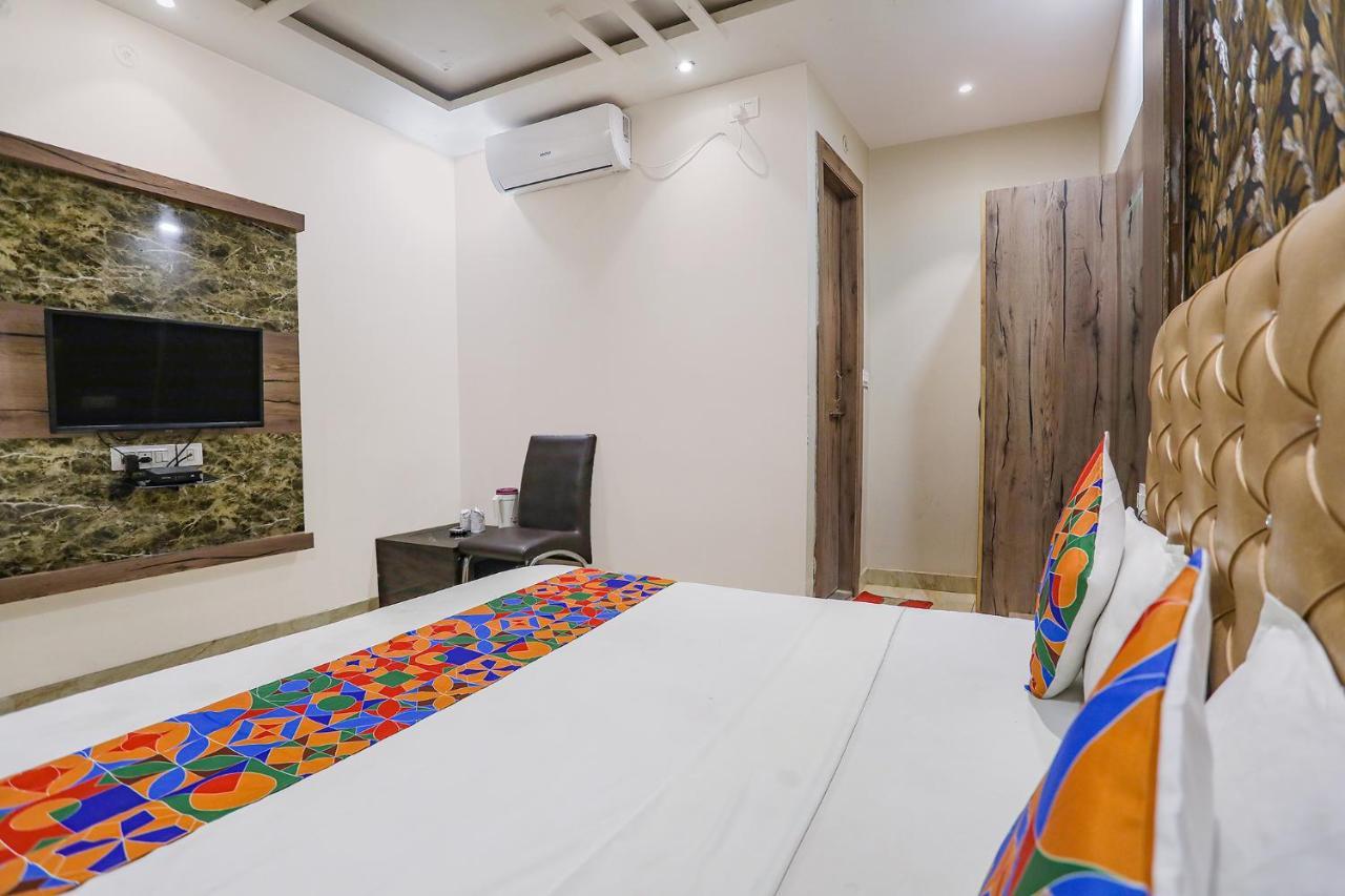 Hotel Fabexpress Shri Ram Kashi Prayagraj Exterior foto